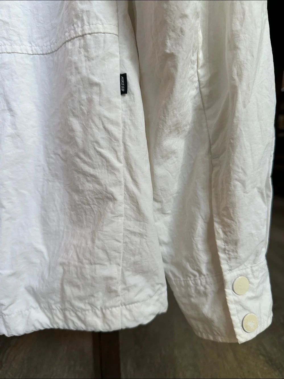Nike SB White Coach Windbreaker Jacket with Drawstring Hem & Full Lining Size M